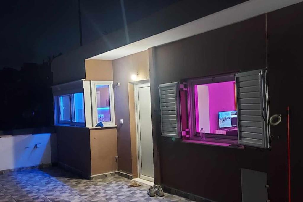 Monda Apartment Пірей Екстер'єр фото